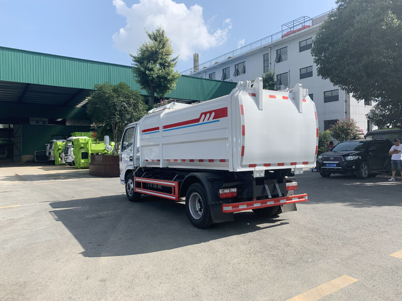 中潔牌XZL5041ZZZ6型自裝卸式垃圾車(chē)