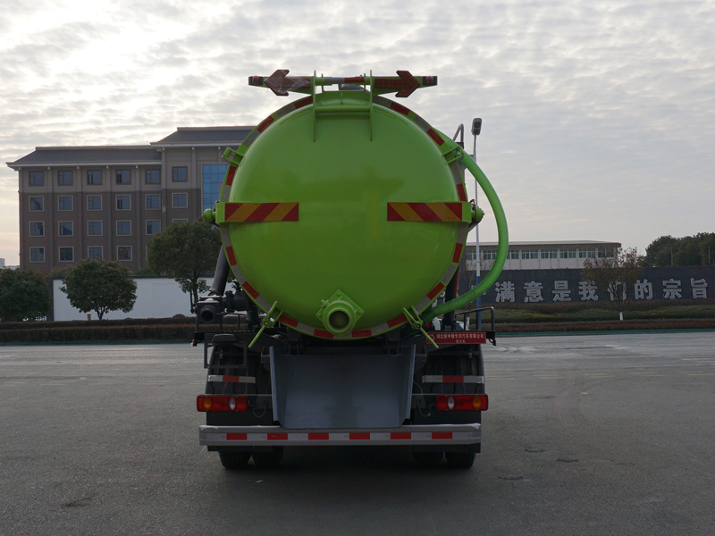中潔牌XZL5166GXW6型吸污車(chē)