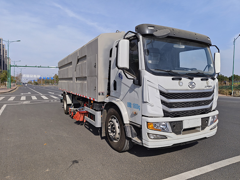 XZL5180TXSBEV型純電動(dòng)洗掃車(chē)